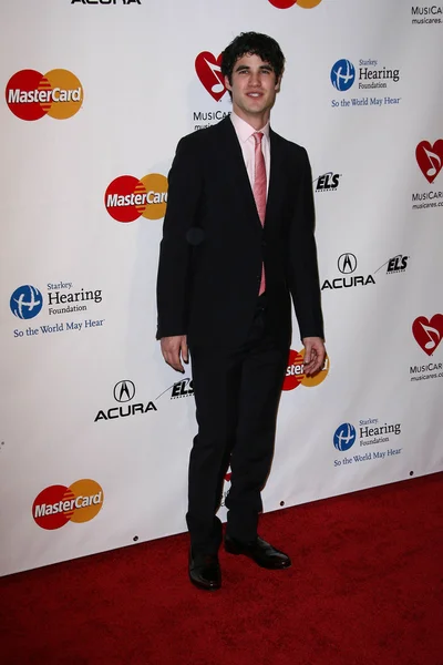 Darren Criss at the MusiCares Tribute To Barbra Streisand, Los Angeles Con — 图库照片