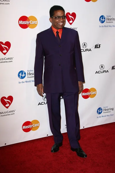 Херби Хэнкок на фестивале "Cares Tribute to Barbra Stand" в Лос-Анджелесе — стоковое фото