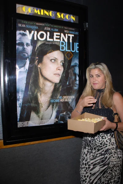 Josie Goldberg na estreia de "Violent Blue", Culver Pl. — Fotografia de Stock