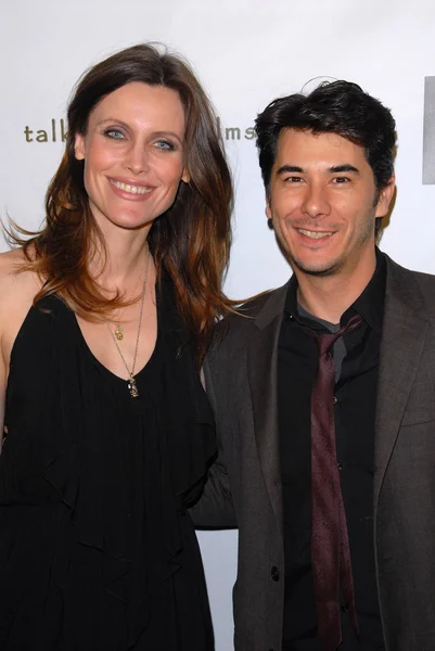 Silvia Suvadova e James Duval — Foto Stock