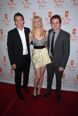 gluck, emma stone ve dan byrd