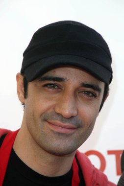 Gilles Marini.