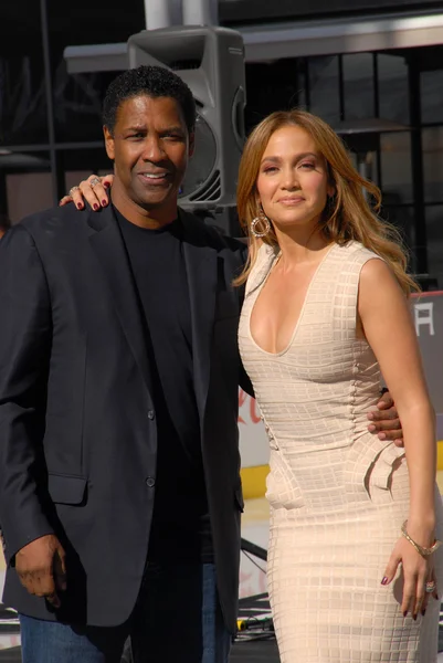 Denzel Washington and Jennifer Lopez at a Boys And Girls Clubs Of America — Stock Photo, Image