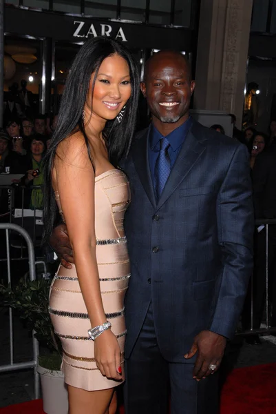 Kimora Lee y Djimon Hounsou — Foto de Stock