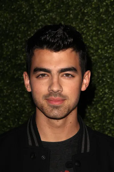 Joe Jonas en el Black Eyed Peas 7º Concierto Anual Peapod Benefit, Música — Foto de Stock