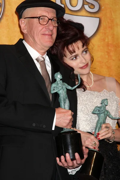 Geoffrey Rush, Helena Bonham Carter alla diciassettesima edizione della Screen Actors Guild — Foto Stock