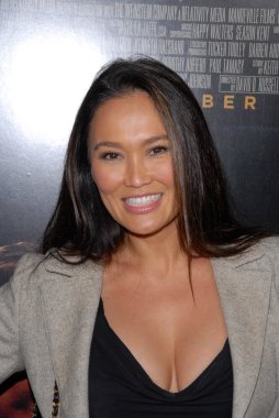 Tia Carrere
