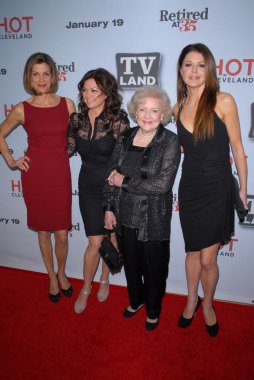 Wendy Malick, Valerie Bertinelli, Betty White, Janes Leeves