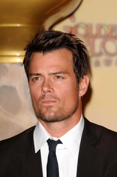 Josh Duhamel at the 68th Annual Golden Globe Awards Nominations Announceme — 图库照片