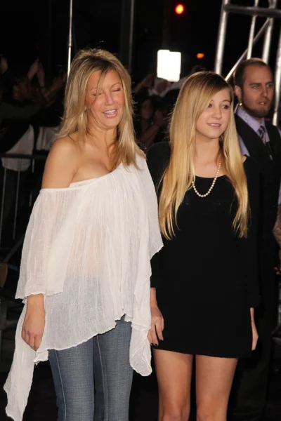 Heather Locklear et Eva Sambora au Justin Bieber : Never Say Never L — Photo