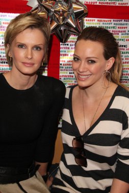 Kylie bax ve hilary duff