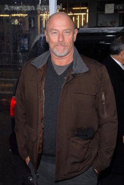 Corbin Bernsen