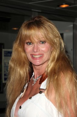 Laurene Landon Laurene Landon oynadığı 