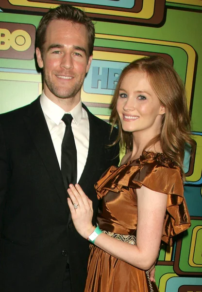 James Van Der Beek and Kimberly Brook at HBO's 68th Annual Golden Globe Aw — Stock Photo, Image