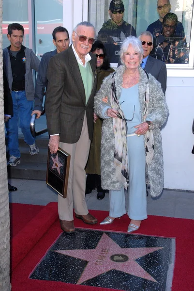 Stan Lee and wife Joan Lee — Stock Photo, Image