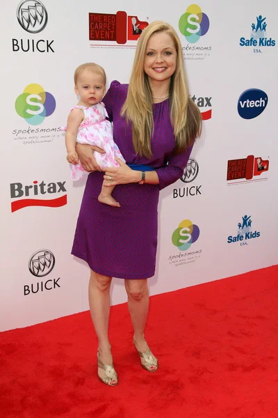 Marisa Coughlan and daughter at the first ever Red CARpet Event for child — Stockfoto