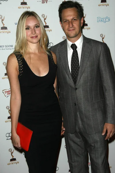 Josh Charles, Sophie Flack no 63rd Primetime Emmy Awards Performers No — Fotografia de Stock