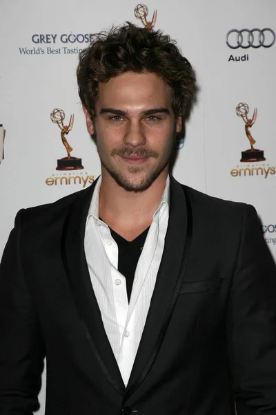 Grey Damon at the 63rd Primetime Emmy Awards Performers Nominee Reception, — 图库照片