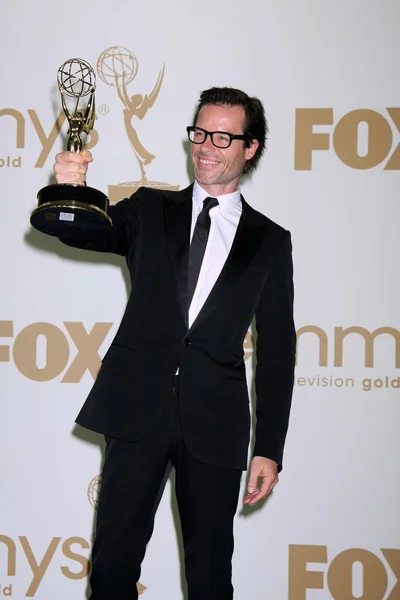 Guy Pearce alla 63esima Primetime Emmy Awards Press Room, Nokia Theatre, Lo — Foto Stock