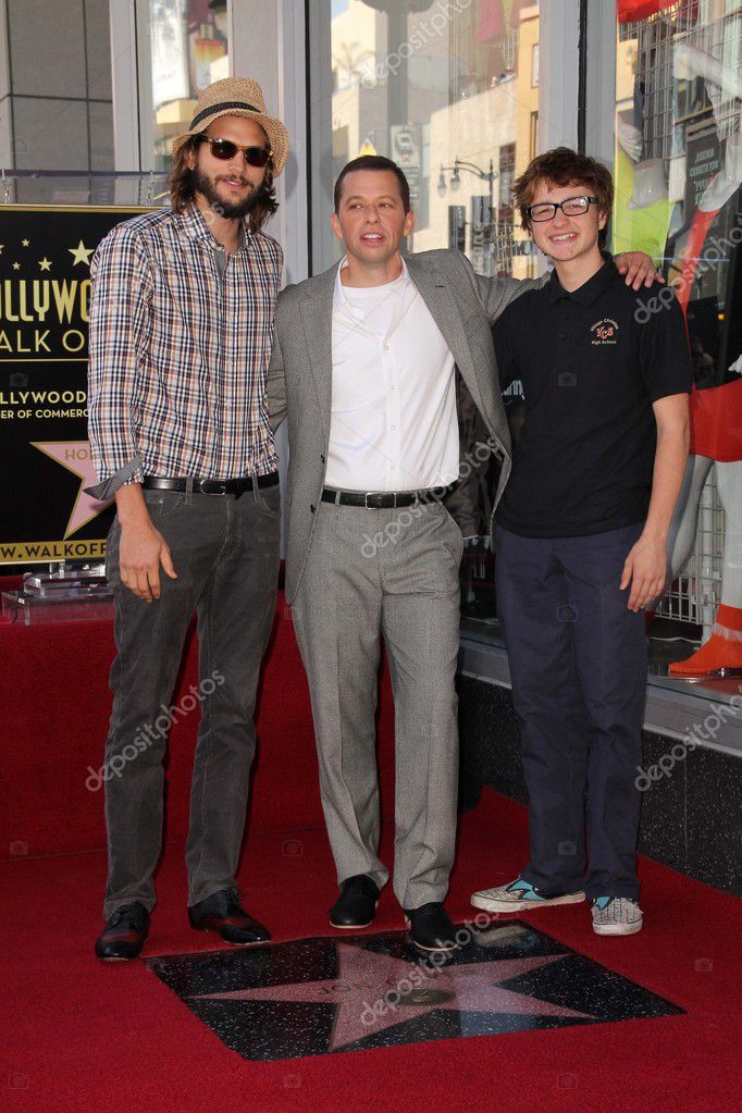 Ashton Kutcher Jon Cryer Angus T Jones Stock Editorial Photo C S Bukley