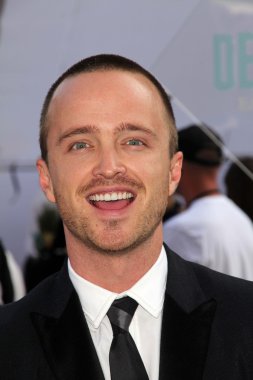 Aaron paul iris cirque du soleil, kodak Tiyatrosu, hollywood, ca. 9-25-11 tarafından Dünya galasında