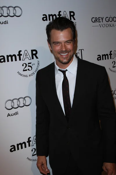 Josh Duhamel at the amfAR Inspiration Gala, Chateau Marmont, West Hollywoo — Φωτογραφία Αρχείου