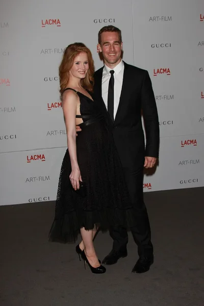 James Van Der Beek, Kimberly Brook at the LACMA Art + Film Gala Honoring Clint Eastwood and John Baldessari — Stock Photo, Image