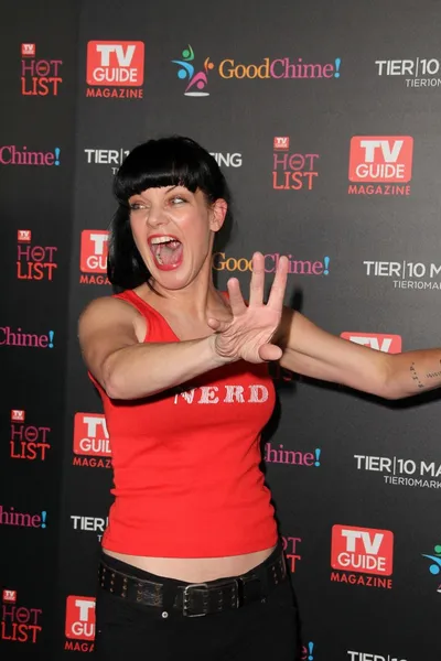 Sexy pictures of pauley perrette