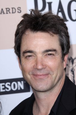Jon Tenney