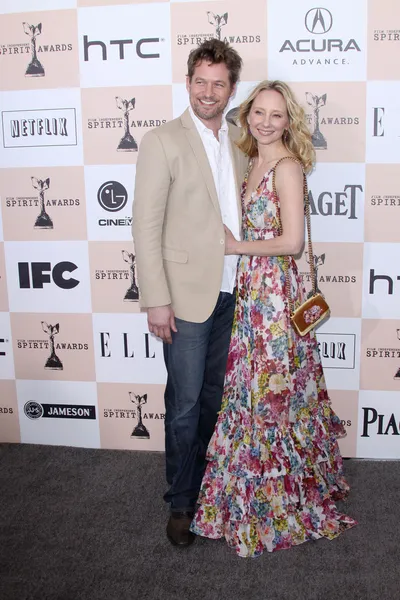 Anne Heche, James Tupper — Photo