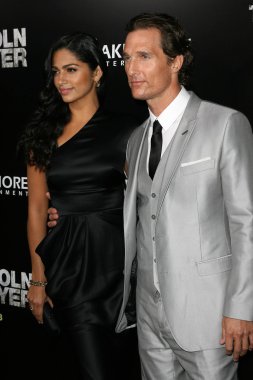 Camila alves ve matthew mcconaughey