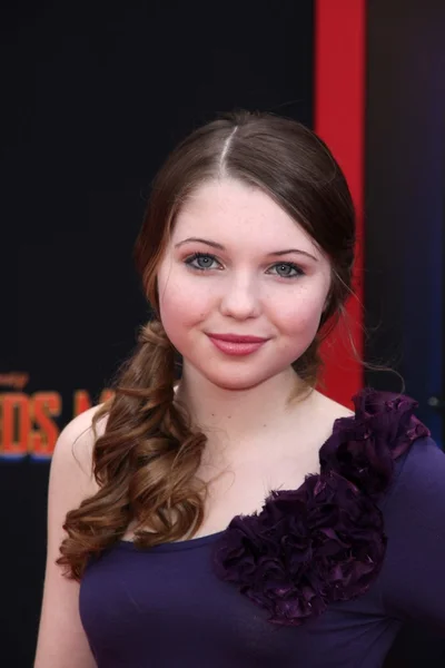 Sammi Hanratty — Photo