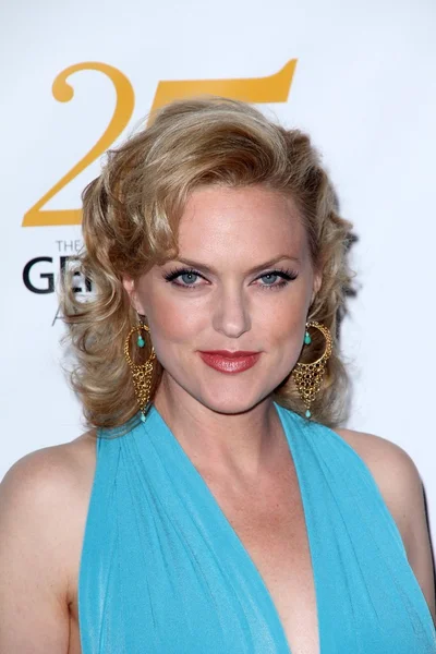 Elaine Hendrix al 25th Annual Genesis Awards, Century Plaza Hotel, Century City — Foto Stock