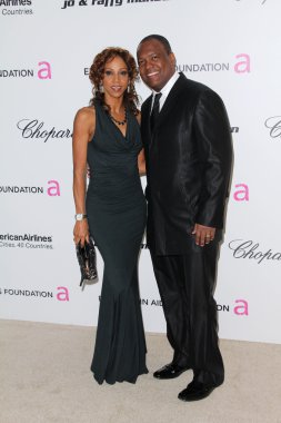Holly robinson peete ve rodney peeteat 19 yıllık elton john AIDS Vakfı Akademi Ödülleri izleme partisi, Pasifik Tasarım Merkezi, west hollywood, ca. 02-27-11