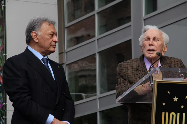 Zubin mehta en kirk douglas — Stockfoto