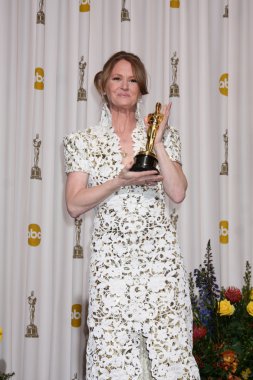 Melissa Leo, 83 yıllık Akademi Ödülleri basın odası, Kodak Tiyatrosu, Hollywood, Ca. 02-27-11