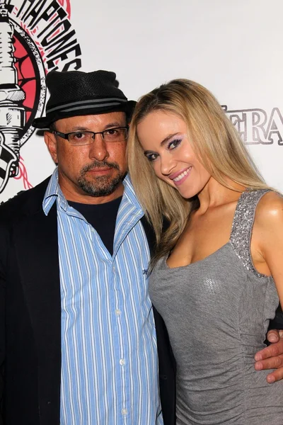 Kyle T. Heffner and Paula Labaredas at the Vera Mesmer Video Release Party, featuring Harry The Dog and Paula Labareas of ComicCosplay, Aqua Lounge, Beverly Hills, CA. 03-09-11 — 图库照片