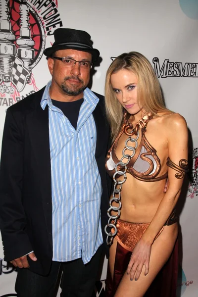 Kyle T. Heffner and Paula Labaredas at the Vera Mesmer Video Release Party, featuring Harry The Dog and Paula Labareas of ComicCosplay, Aqua Lounge, Beverly Hills, CA. 03-09-11 — Stockfoto