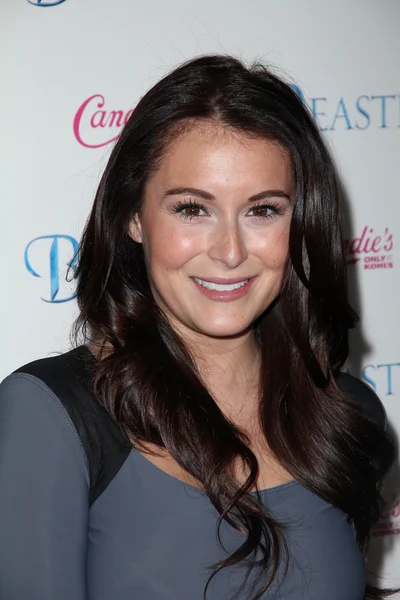 Alexa Vega en el Beastly Los Angeles Premiere, Pacific Theater, Los Angeles, CA. 02-24-11 — Foto de Stock