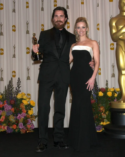 Christian Bale and Reese Witherspoon at the 83rd Annual Academy Awards Press Room, Kodak Theater, Hollywood, CA. 02-27-11 — Stock Photo, Image