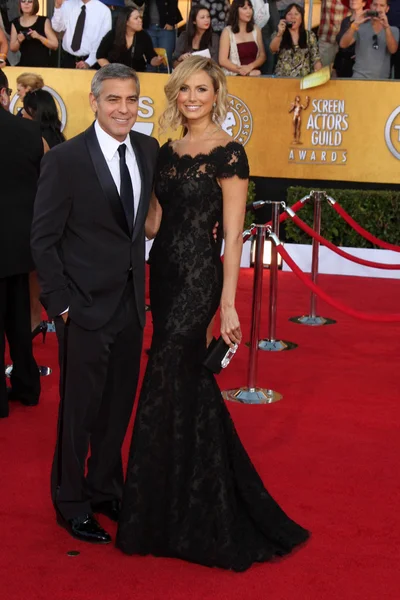 George Clooney, Stacy Keibler at the 18th Annual Screen Actors Guild Awards Arrivals, Shrine Auditorium, Los Angeles, CA 01-29-12 — Stock fotografie