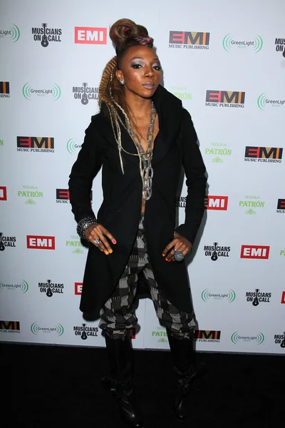 Nire AllDai на вечеринке EMI Music 2012 Grammy Awards, Capital Records, Hollywood, CA 02-12-12 — стоковое фото