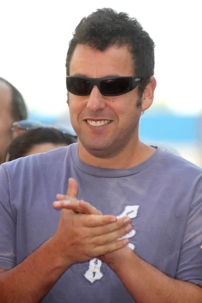 Adam Sandler at the Jennifer Aniston Star on the Hollywood Walk Of Fame, Hollywood, CA 02-22-12 — Stock Photo, Image