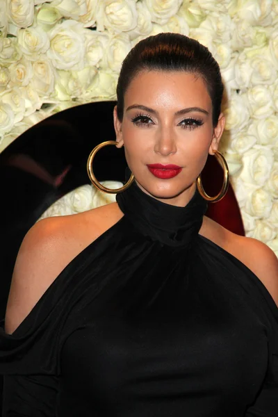 Kim Kardashian no evento de estilo tapete vermelho QVC, Four Seasons Hotel, Los Angeles, CA 02-23-12 — Fotografia de Stock