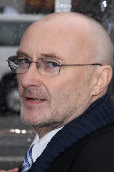 Phil Collins en el "Mirror Mirror" Los Angeles Premiere, Chinese Theater, Hollywood, CA 17-03-12 — Foto de Stock