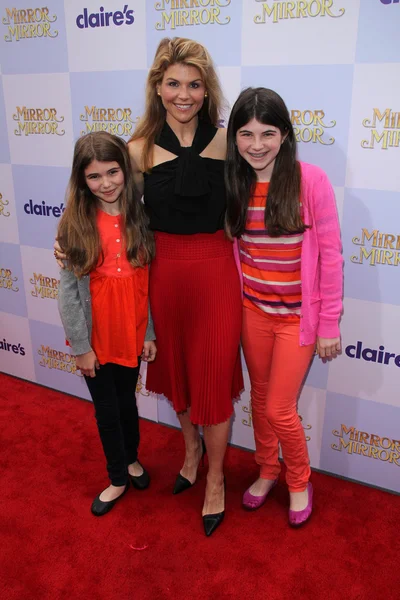 Lori Loughlin at the "Mirror Mirror" Los Angeles Premiere, Chinese Theater, Hollywood, CA 03-17-12 — Stock Photo, Image