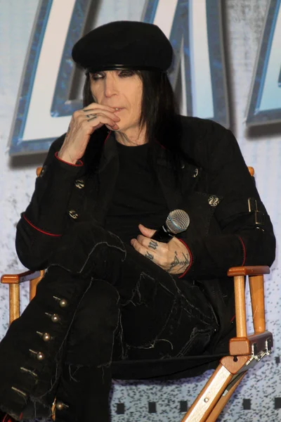 Mick mars op de kus & motley crue persconferentie, roosevelt hotel, hollywood, ca 03-20-12 — Stockfoto