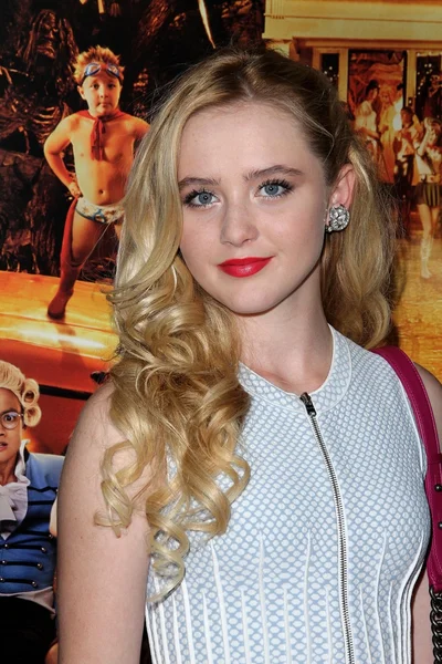 Kathryn Newton Kathryn Newton at the "Fun Size" Los Angeles Premiere, Paramount Studios, Hollywood, CA 10-25-12 — Stock Photo, Image