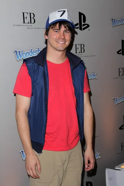 Jason Ritter en el EBMRF y PlayStation Epic Halloween Bash, Ubicación privada, Los Ángeles, CA 10-27-12 —  Fotos de Stock