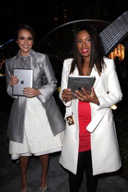 Jessica alba, jennifer hudson 